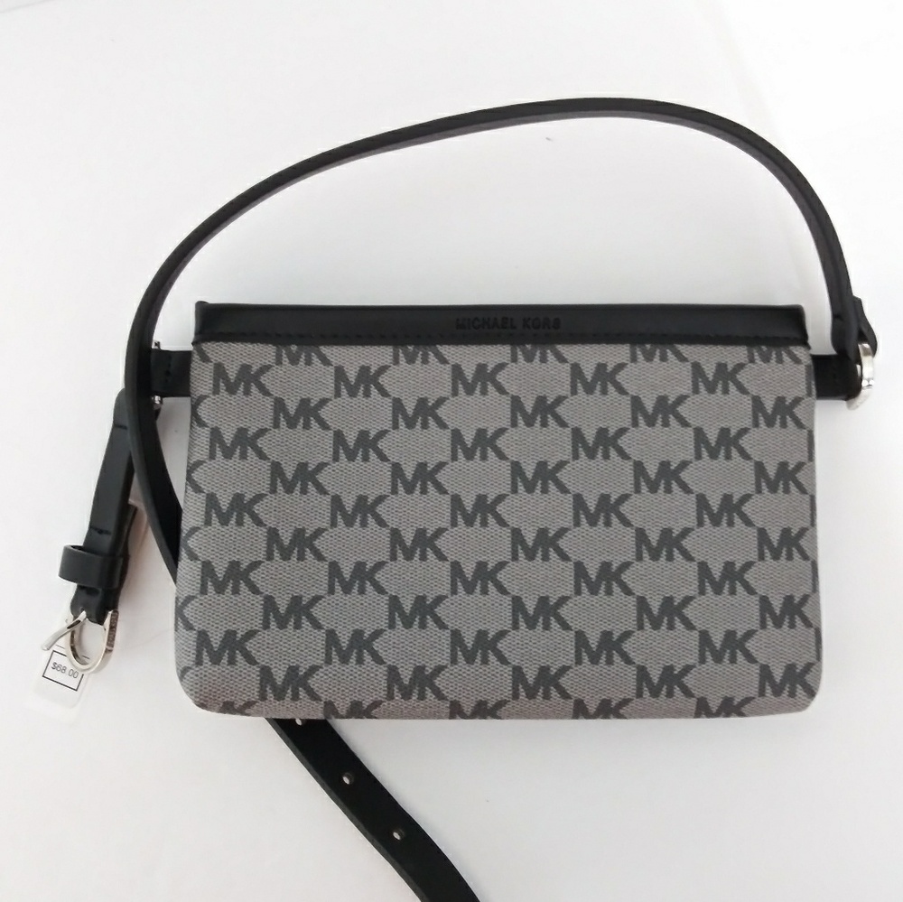 NWT MICHAEL KORS LEATHER FANNY PACK PURSE ON BELT